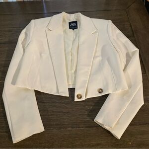 Zara Women's Ivory Cropped Blazer
